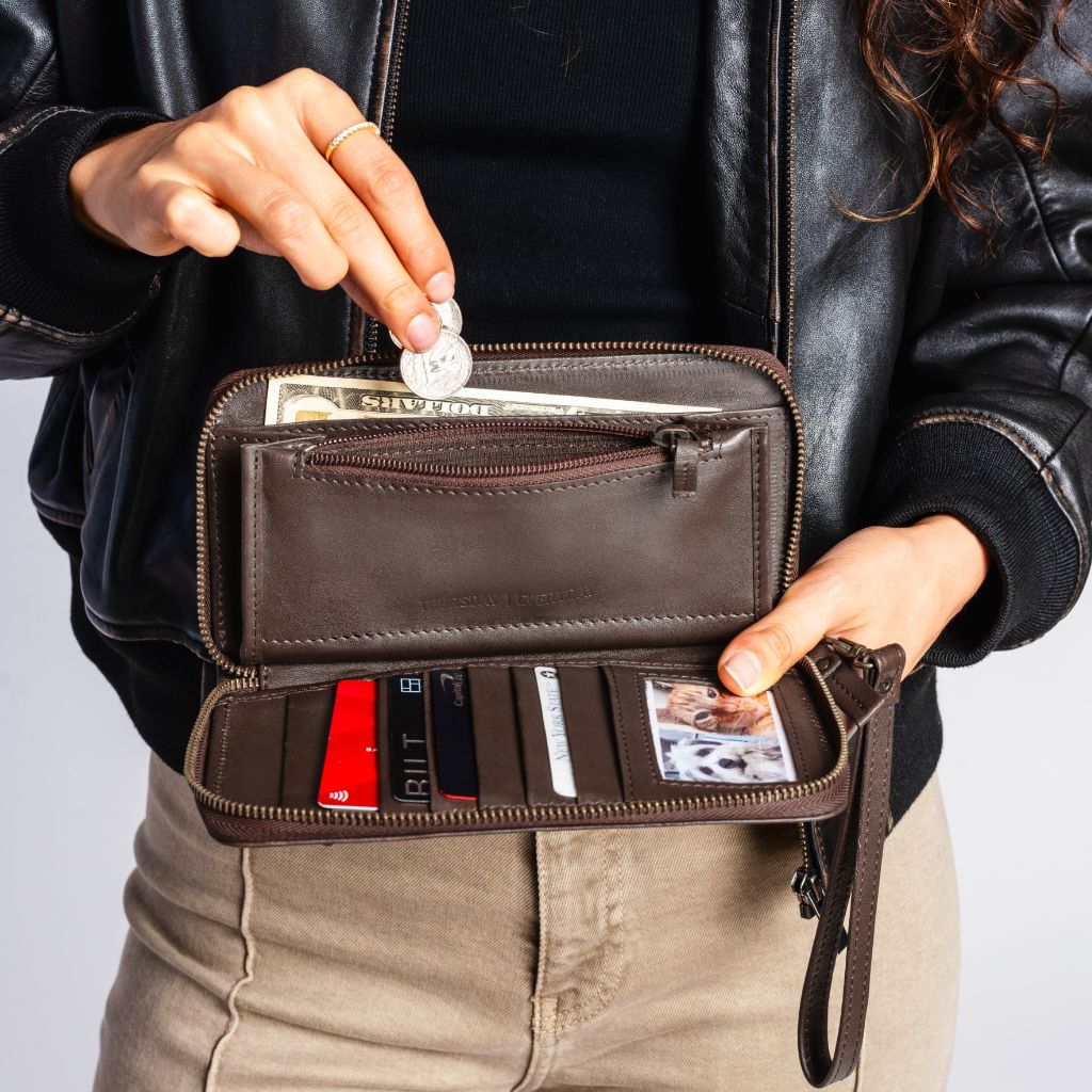 Wallet Wristlet | Mustang