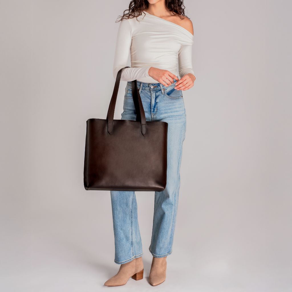 Everyday Tote | Old English (XL)