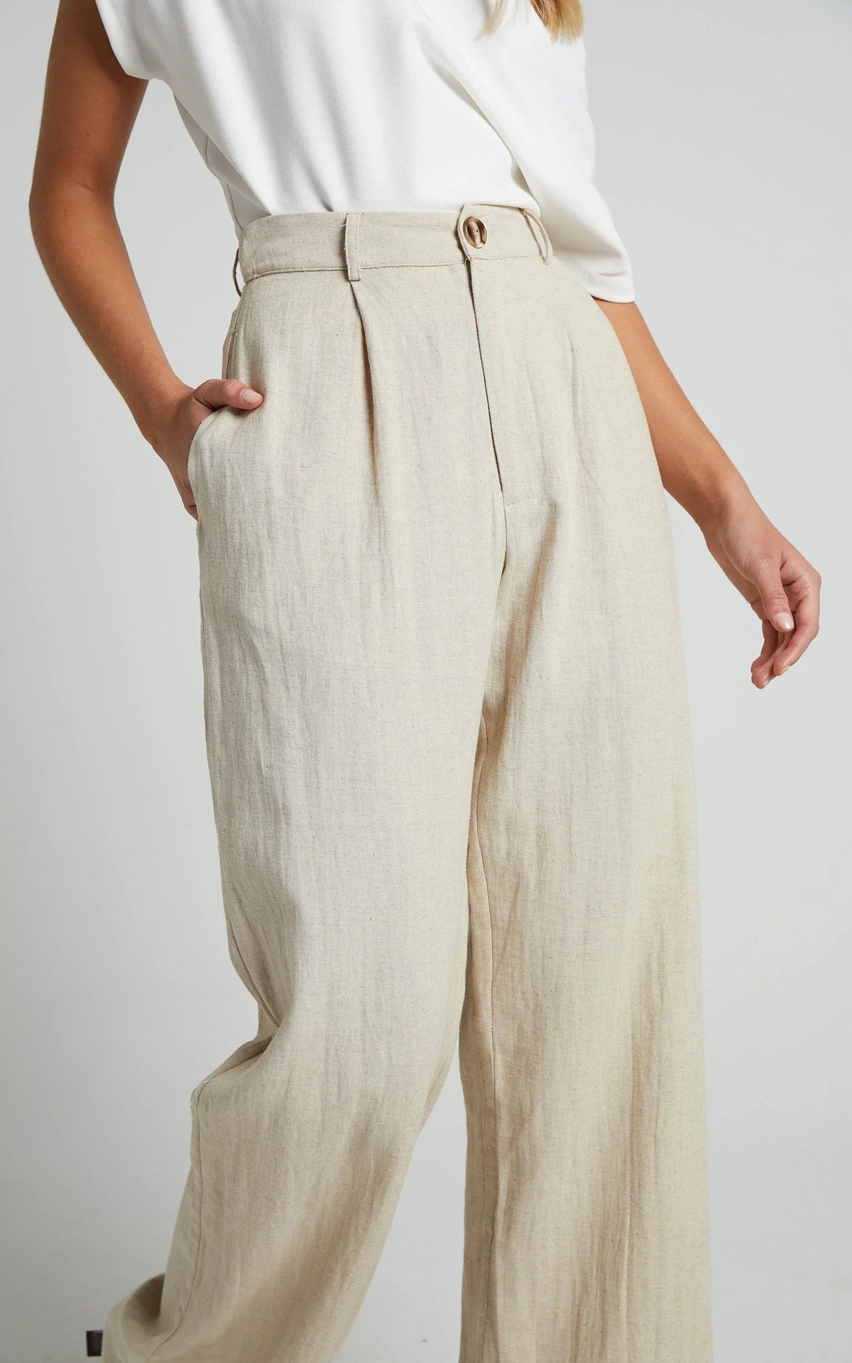 Larissa Trousers - Linen Mid Waisted Relaxed Straight Leg Trousers in Oatmeal