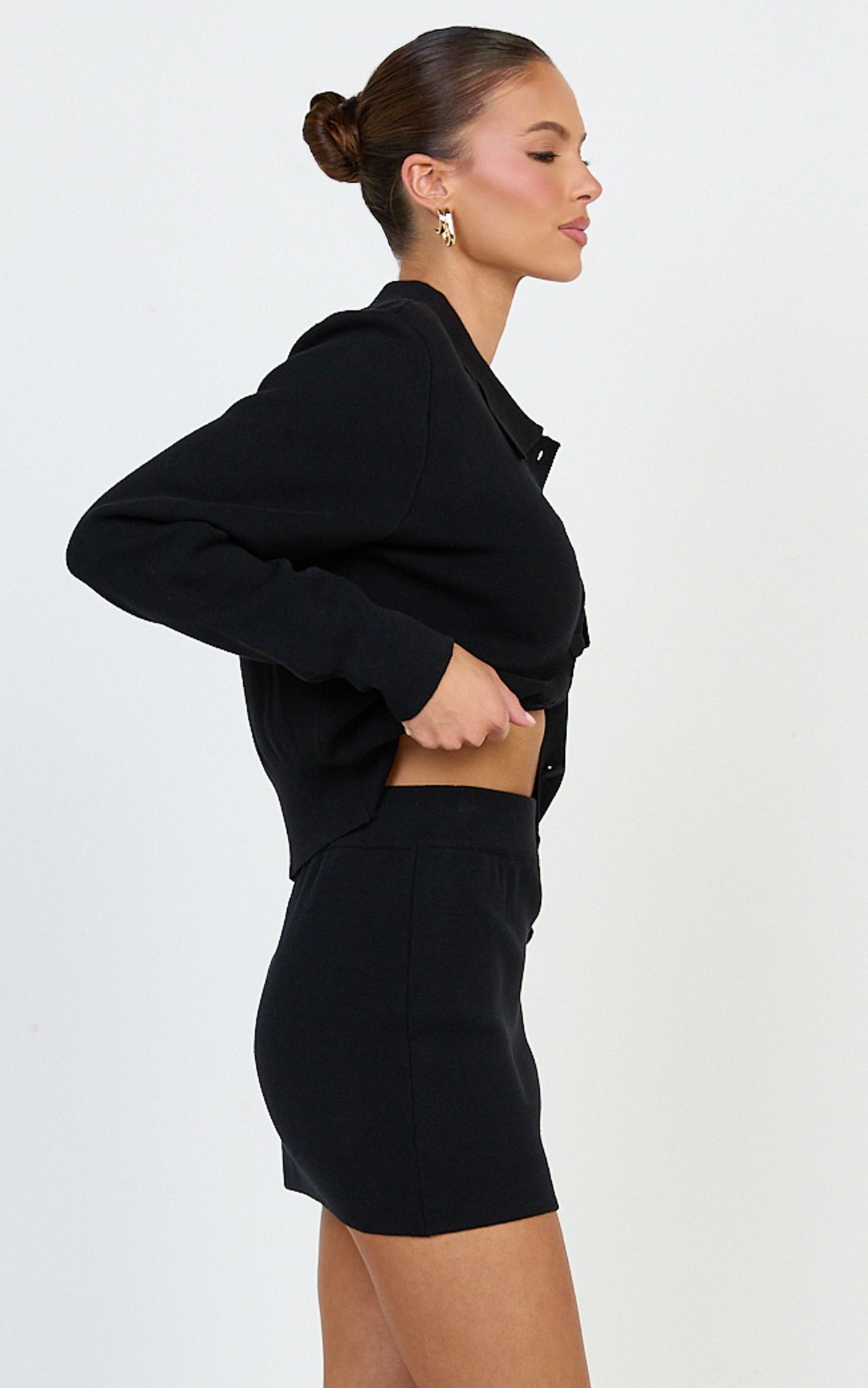 Isabel Mini Skirt - Mid Waist Knit Skirt in Black