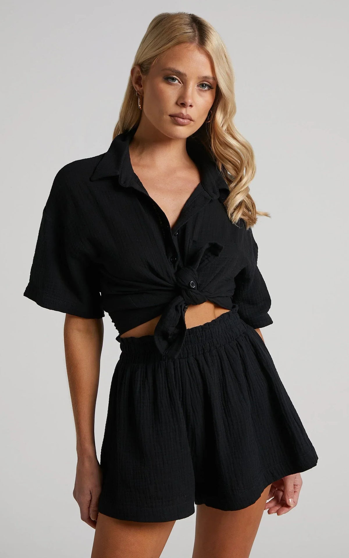Donita Shorts - Elastic Waist Shorts in Black