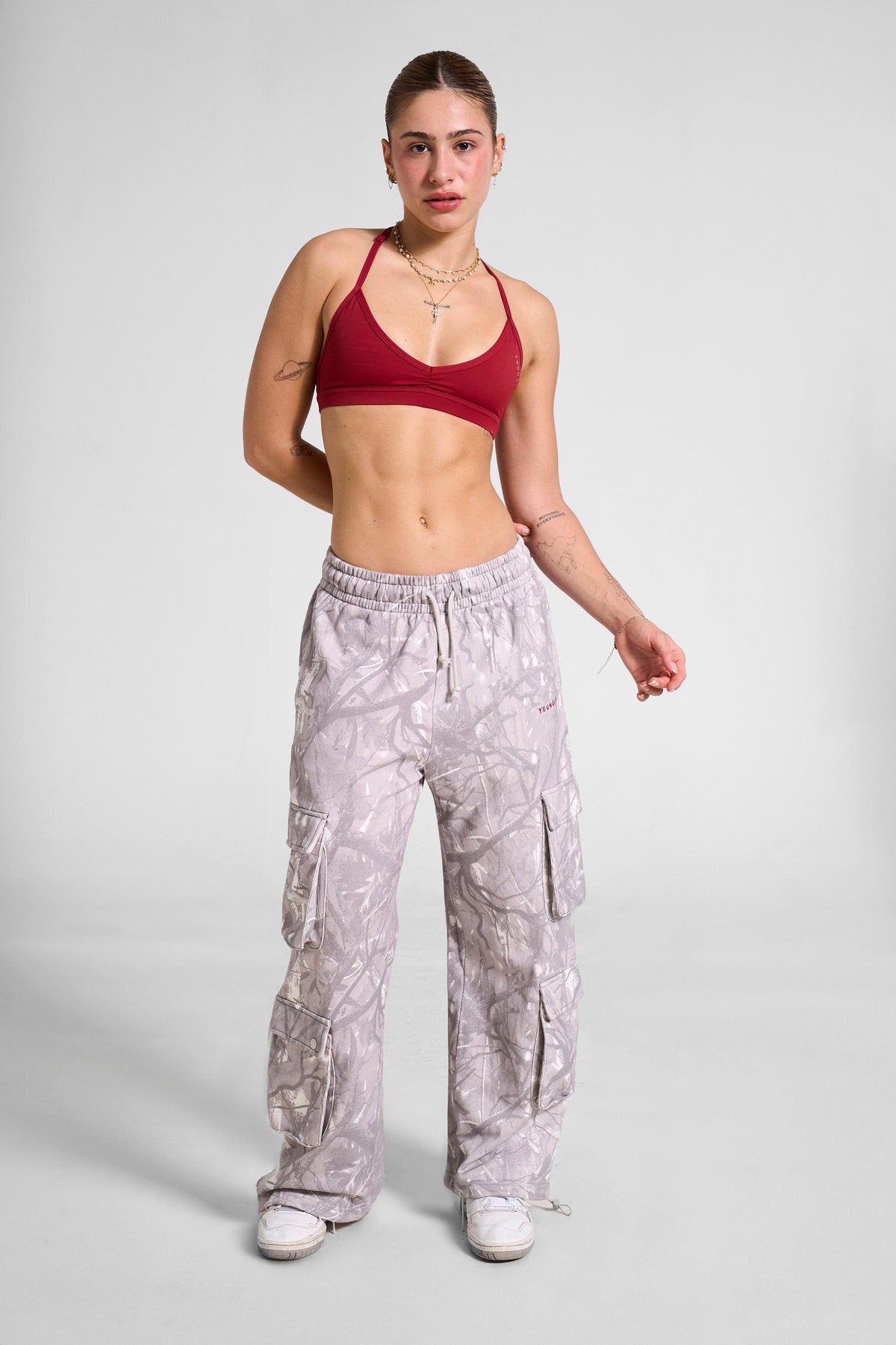 W335 URBAN V-NECK BRA Fall 24'