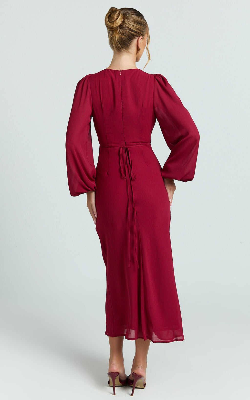 Artola Midi Dress - Front Cut Out Long Sleeve Dress in Wine