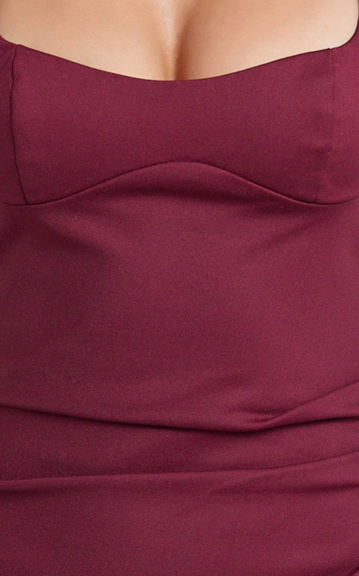 Benita Midi Dress - Scoop Neck Ruched Fitted Dress in Wine
