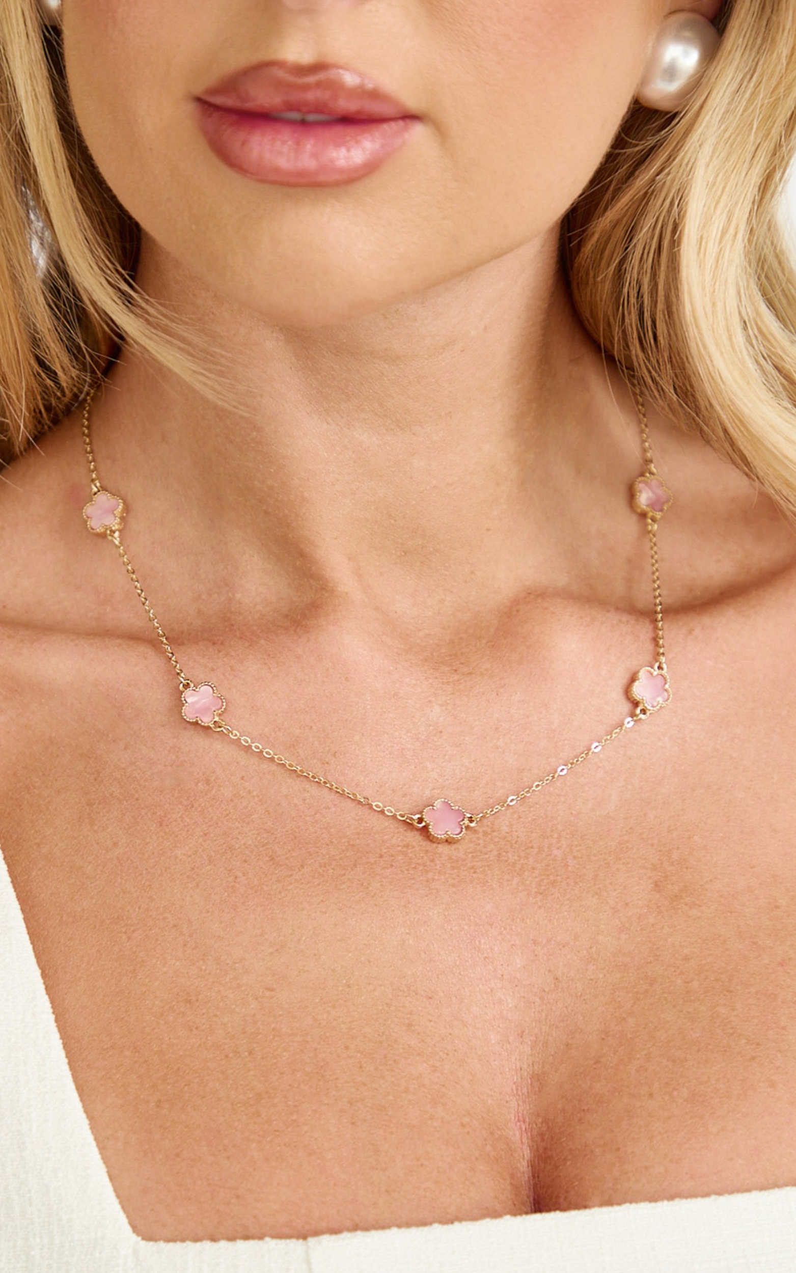 Britt Necklace - Multi Clover Pendant Necklace in Gold/Pink