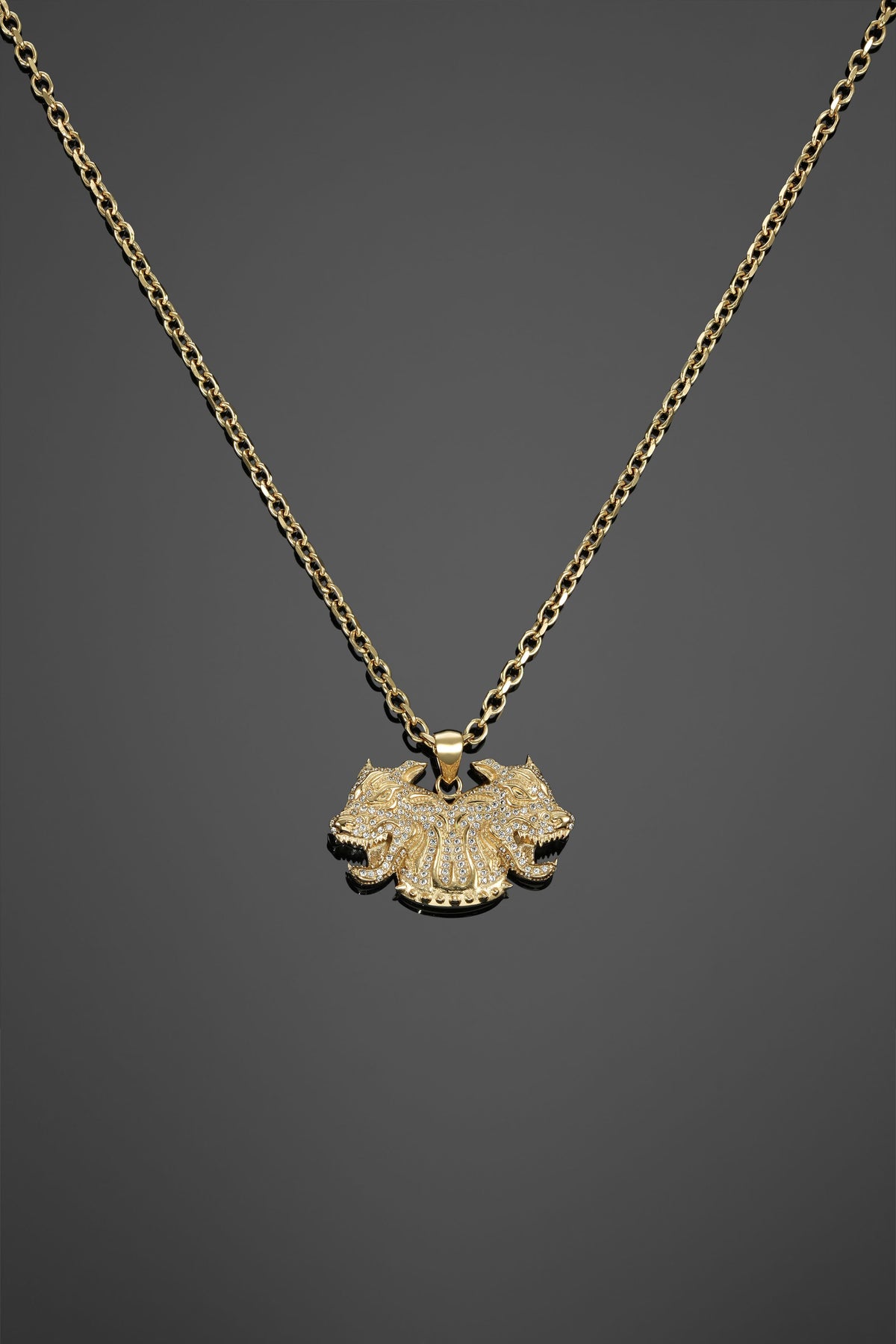 9102 Gold Twinsignia Pendant with two pitbulls, a 24-inch chain, and a 27 × 43 mm pendant.