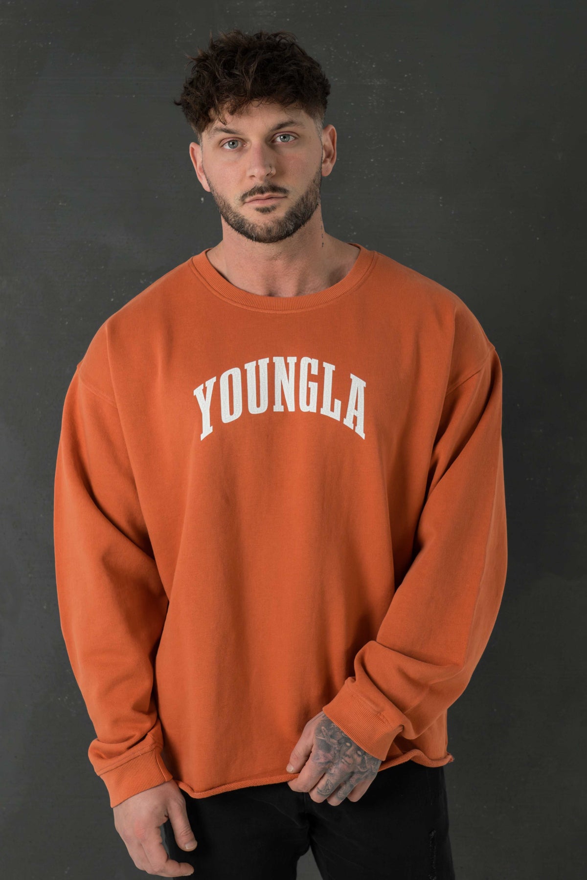 826 - Uni Crewneck
