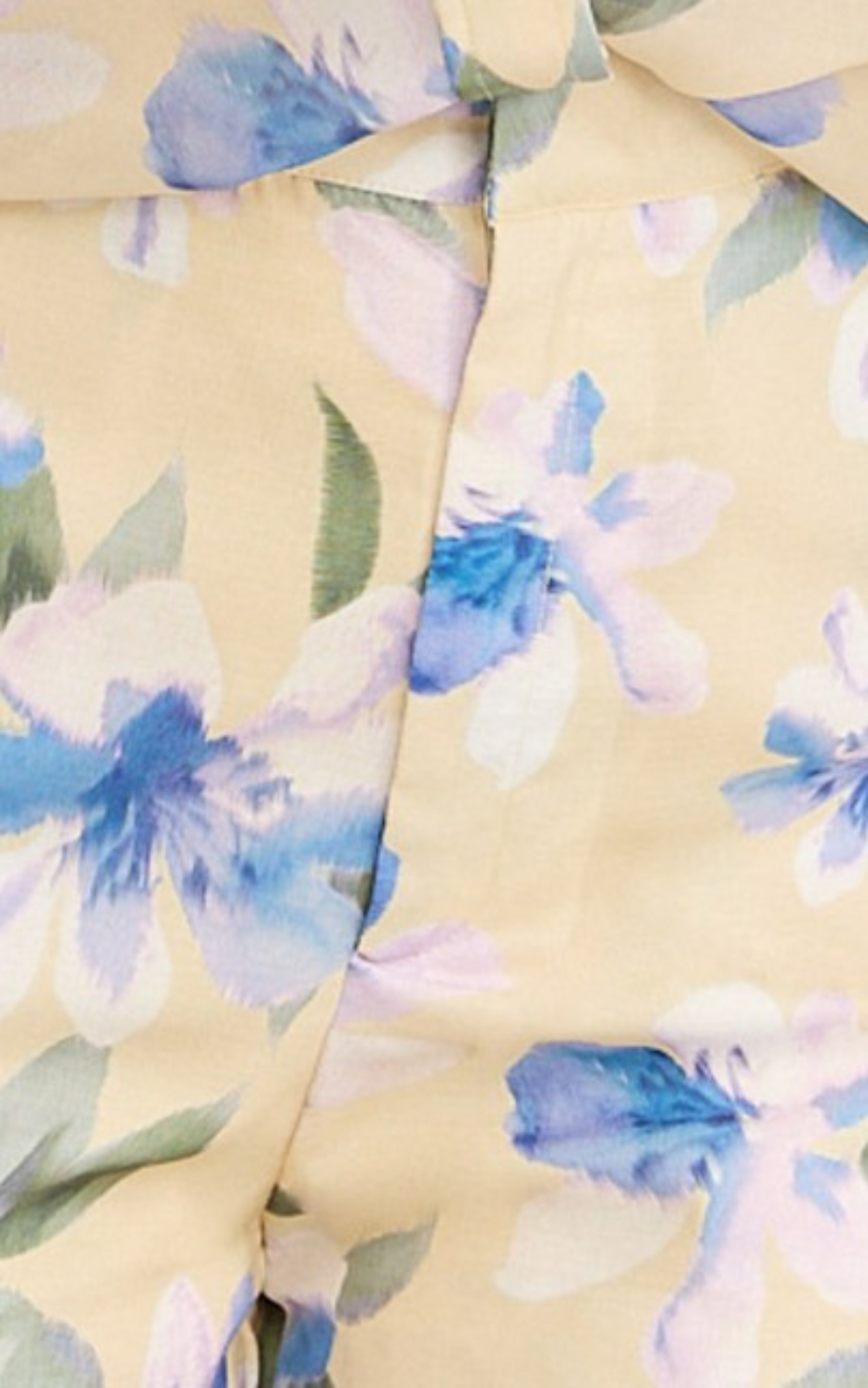 Juliette Shorts - High Waist Tailored Shorts in Femme Floral Print