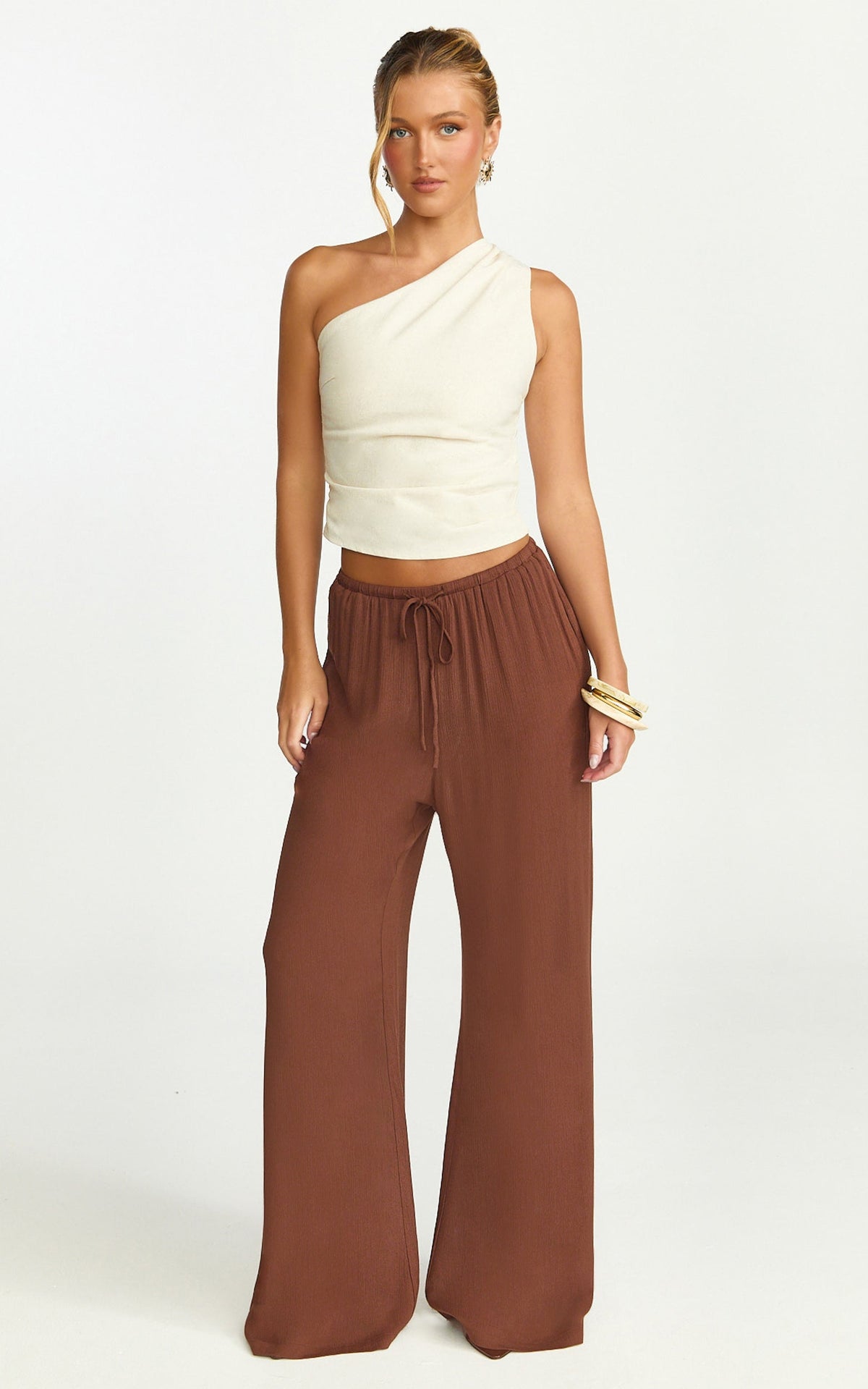 Makenna Pants - Wide Leg Crinkle Pants in Chocolate