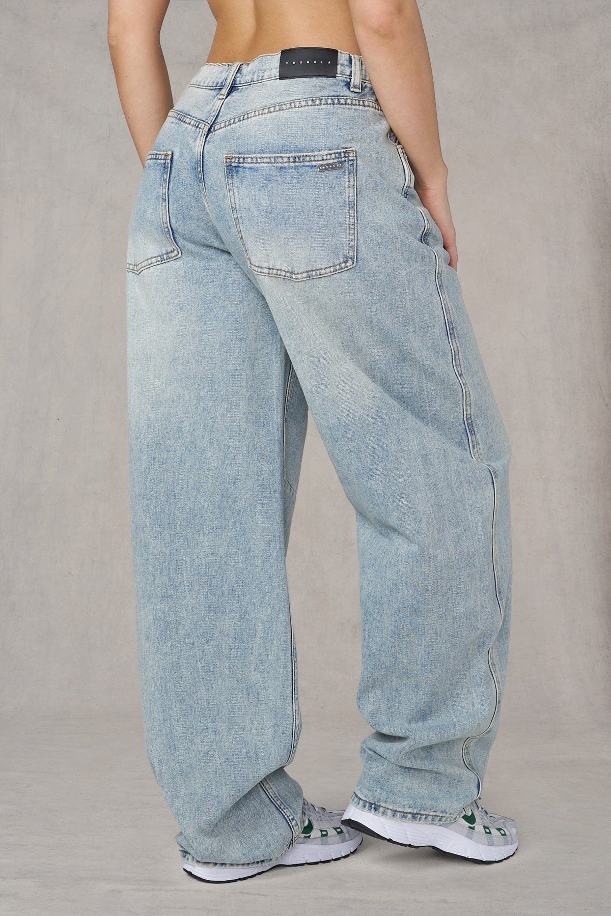 W2199 - 99 Barrel Jeans