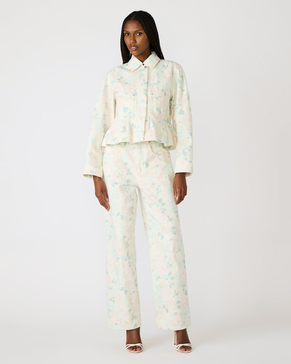 SLOAN Floral Peach Beige Long-Sleeved Zip-Up Women's Jacket | Steve Madden