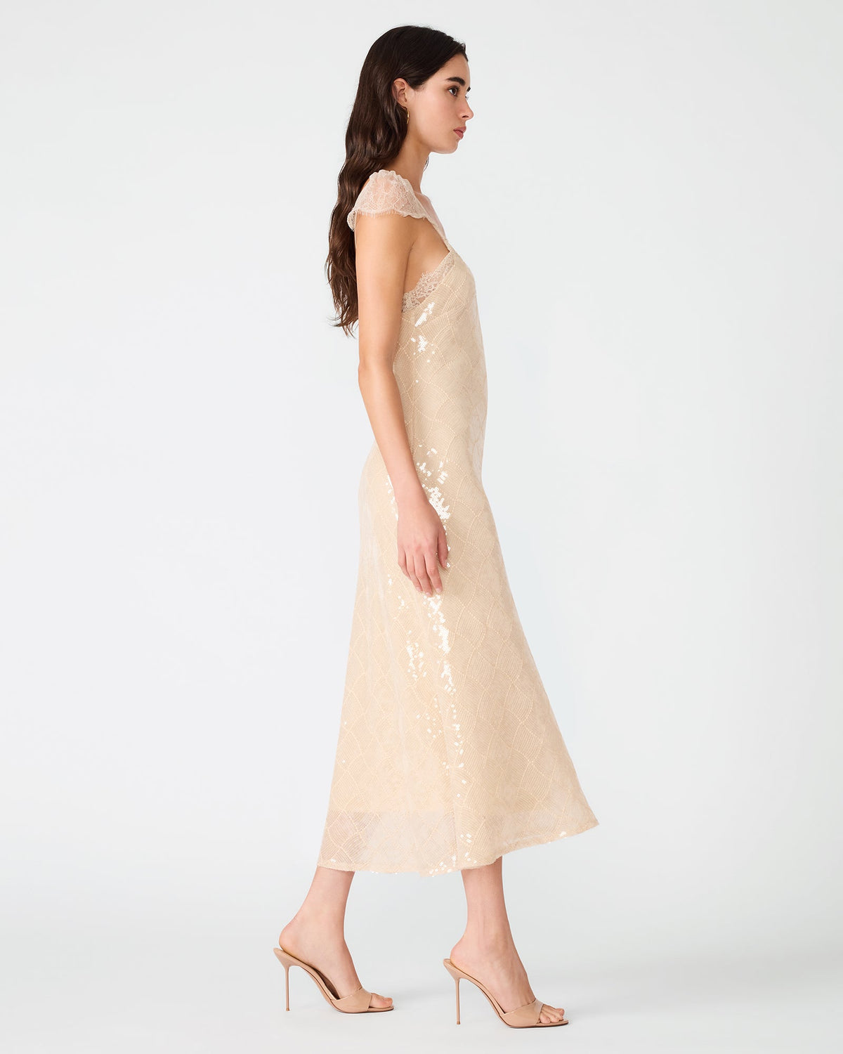 STEFANIA DRESS CHAMPAGNE