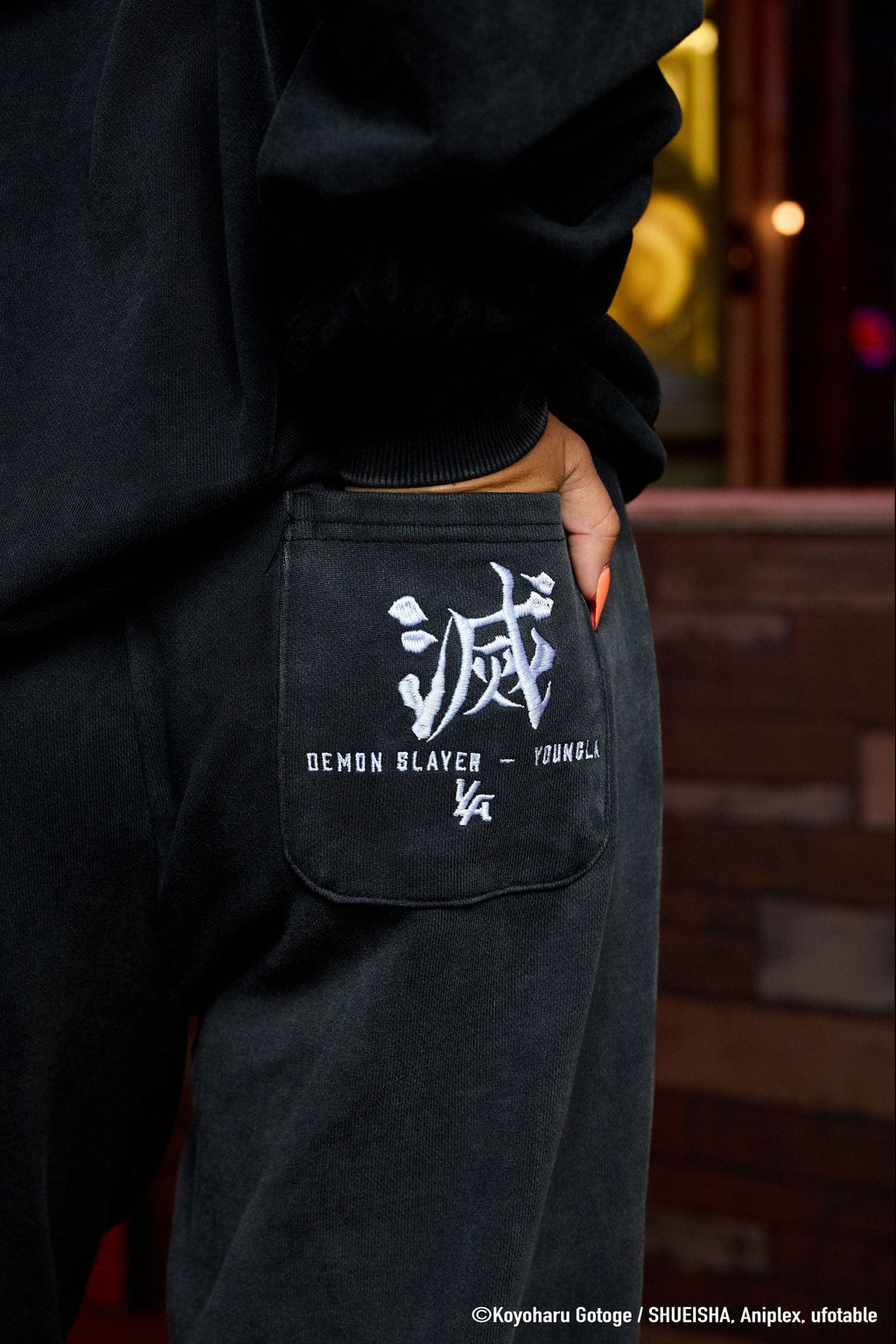 W2242 - Demon Slayer: Kimetsu no Yaiba - Joggers