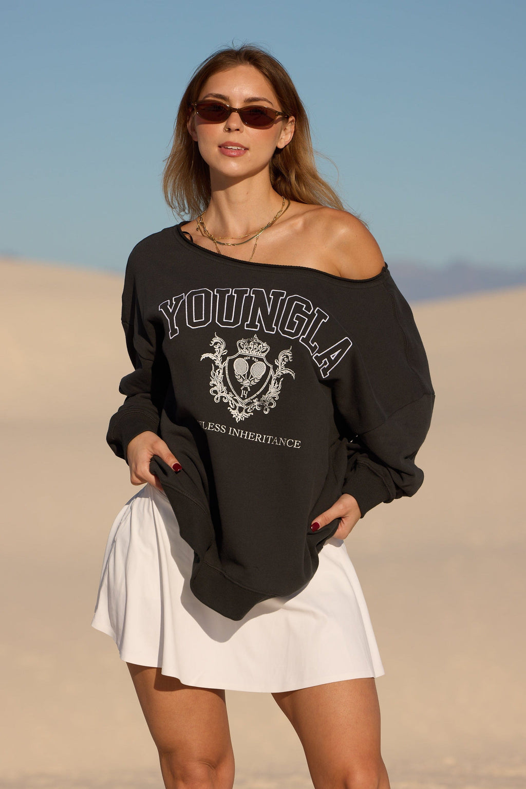 W5158 - Off-shoulder Pullover
