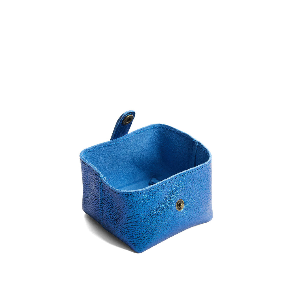 Howler Pouch