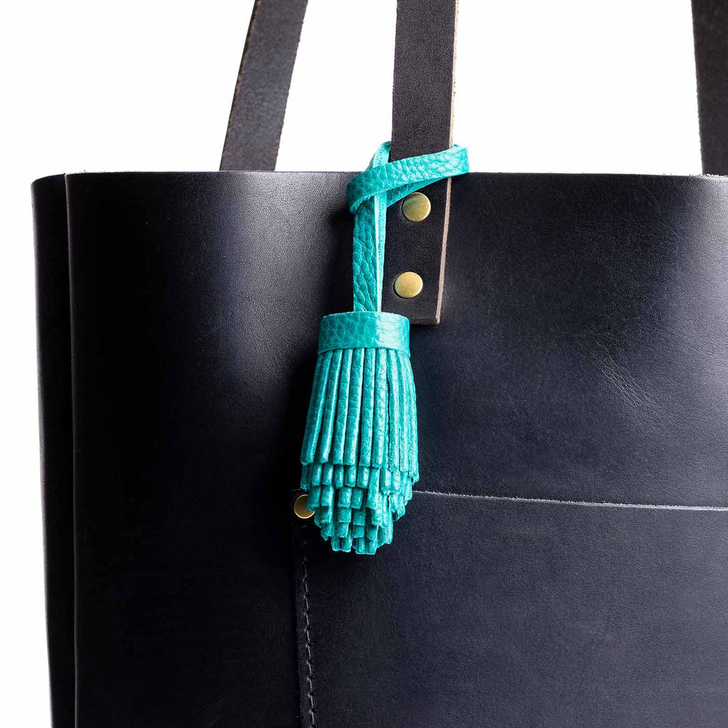 Pom Tassel