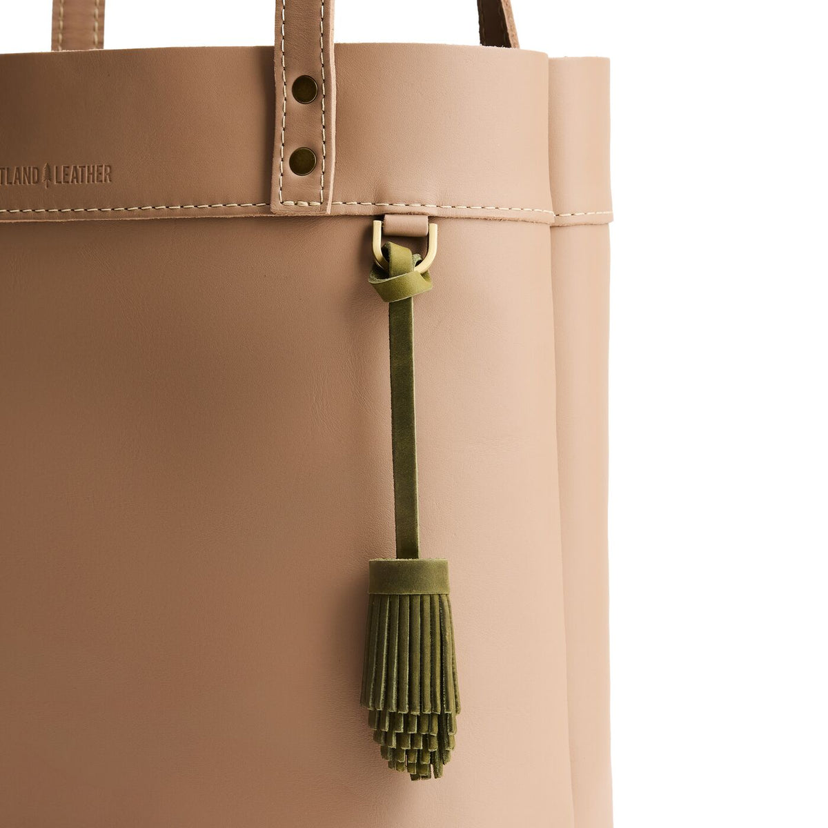 Pom Tassel